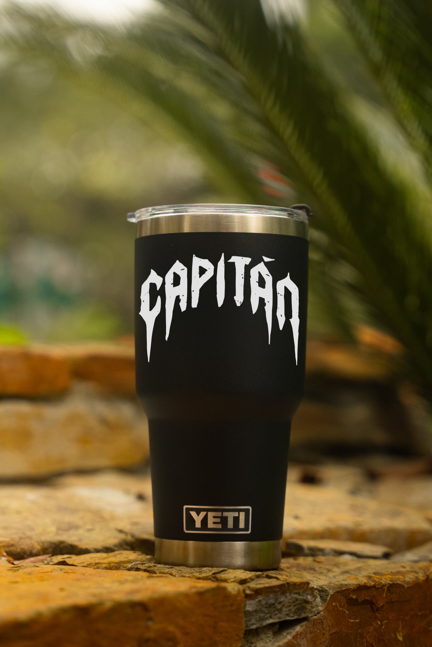 Yeti Capitán - Victor mendivil